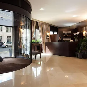 La Du Roy Champs Elysees Париж