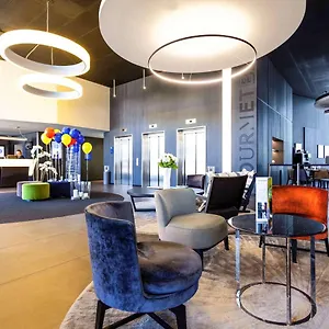 Novotel מלון